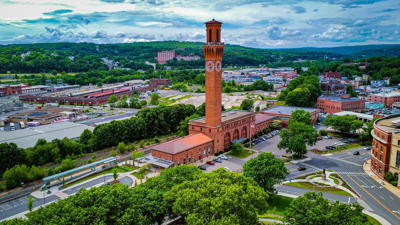 Waterbury, CT Limo Service
