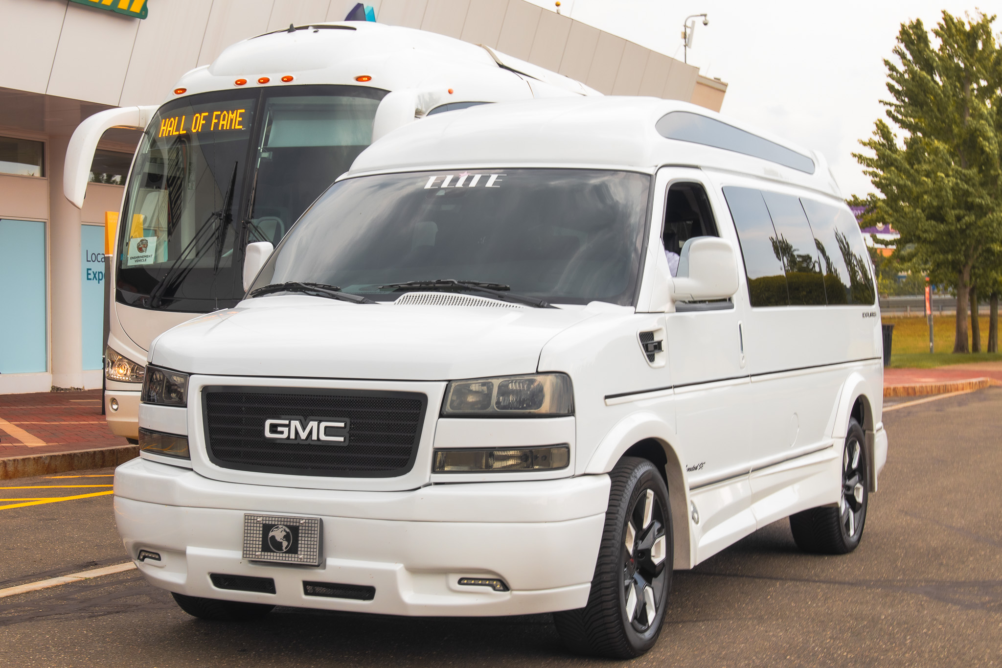 14 Passenger ford Transit at Elite Limoct